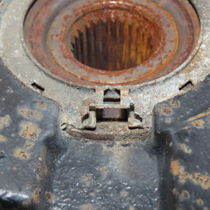 Moyeu avg occasion RENAULT VELSATIS Phase 1 01-2002->04-2005 2.0i 165ch 8200570190 3