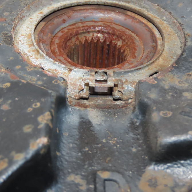 Moyeu avd occasion RENAULT VELSATIS Phase 1 01-2002->04-2005 2.0i 165ch 8200570190 3