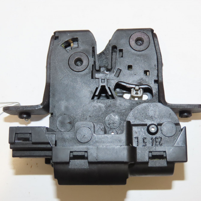 Serrure hayon occasion NISSAN MICRA III Phase 2 11-2005->11-2007 1.5 DCI 86ch 90502EY12D 2