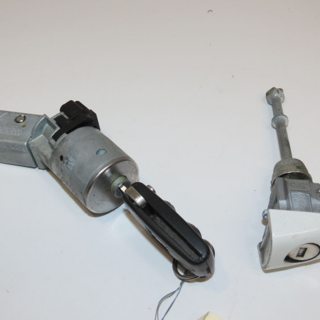 Kit serrures + antivol occasion PEUGEOT 5008 I Phase 1 11-2009->12-2013 1.6 HDI 112ch 4162SX