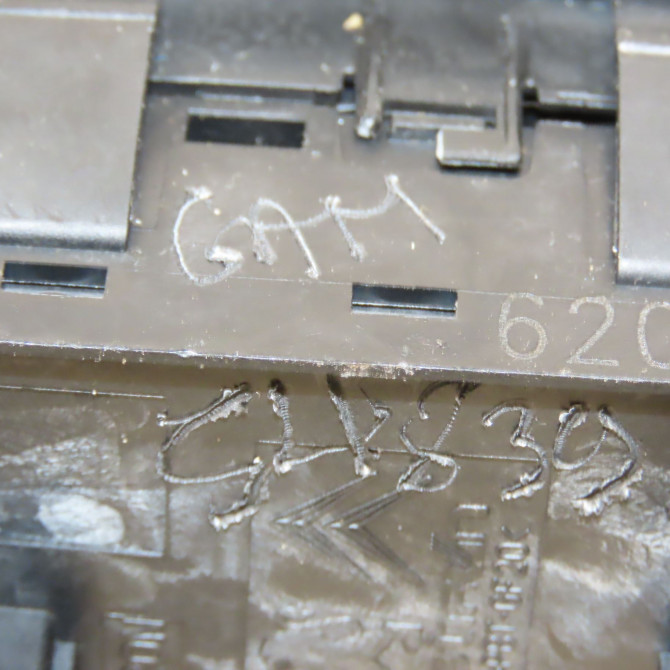 Commande lève-glace porte avant gauche occasion PEUGEOT 5008 I Phase 1 11-2009->12-2013 1.6 HDI 112ch 6490X5 6