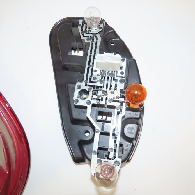 Feu arrière gauche occasion CITROEN C5 I Phase 1 03-2001->09-2004 2.0i 6350N8 3