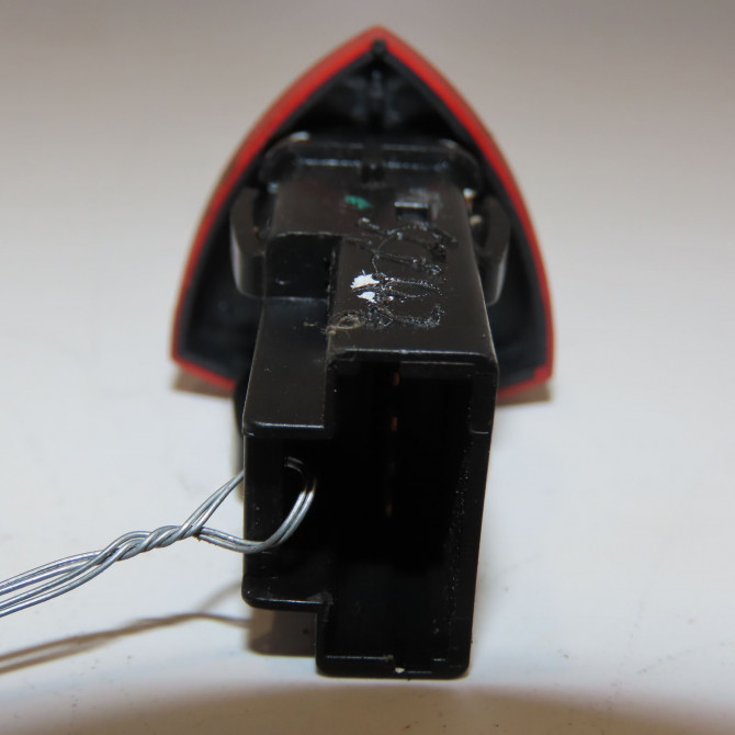 Bouton de warning occasion RENAULT LAGUNA II Phase 1 11-2000->03-2005 1.9 DCI 110ch 252904889R 2