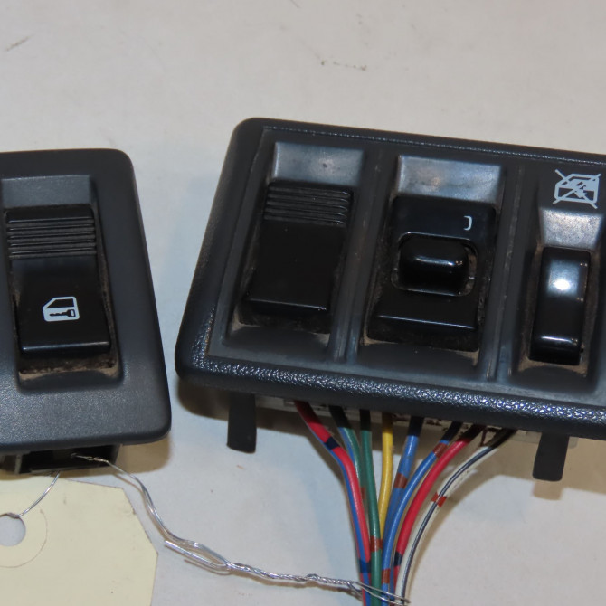 Commande lève-glace porte avant gauche occasion TOYOTA HI ACE II Phase 3 01-2007->... 1