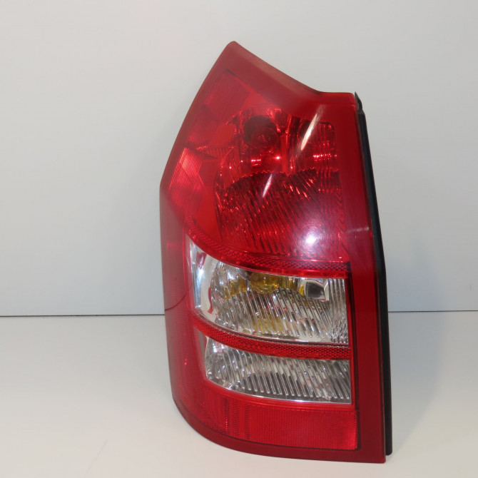 Feu arrière gauche occasion CHRYSLER 300C Phase 2 10-2007->01-2011 3.0 CRD 4805967AH 1