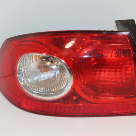 Feu arrière gauche occasion RENAULT LAGUNA II Phase 2 03-2005->09-2007 2.2 DCI 150ch 8200262667