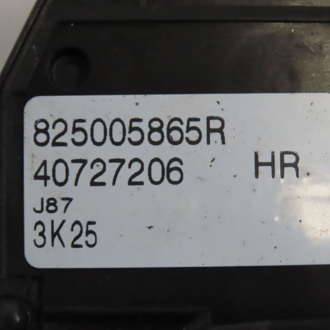 Serrure porte ard occasion RENAULT CAPTUR Phase 1 02-2013->... 0.9 90 ch 825005865R 6