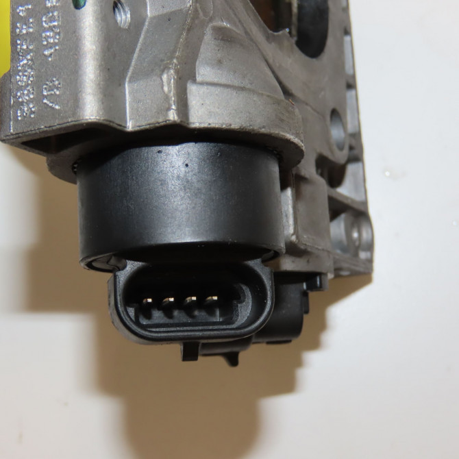 Boitier papillon occasion FIAT PANDA II Phase 1 09-2003->12-2012 1.2i 60ch 77363298 4