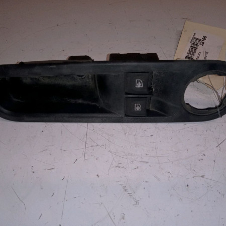 Commande lève-glace porte avant gauche occasion RENAULT TWINGO III Phase 1 06-2014->... 0.9 TCE 12v 90ch 254110431R