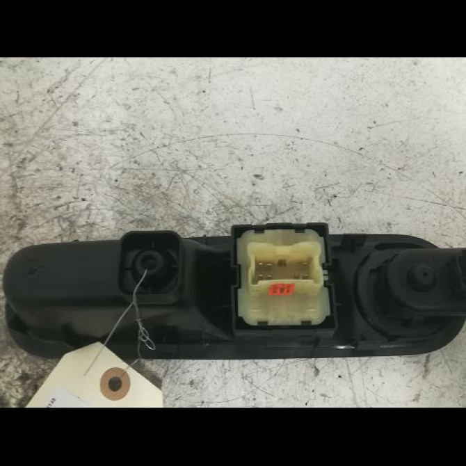 Commande lève-glace porte avant gauche occasion RENAULT TWINGO III Phase 1 06-2014->... 254110431R 2