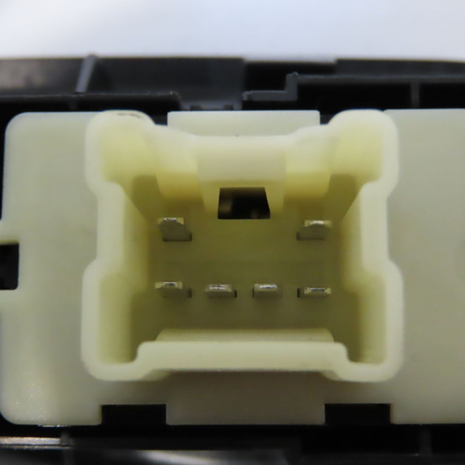 Commande lève-glace porte avant droite occasion RENAULT TWINGO III Phase 1 06-2014->... 1.0 SCE 12v 70ch 3