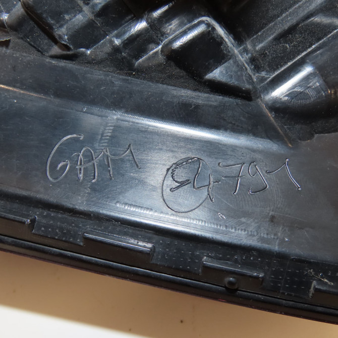 Feu arrière droit occasion RENAULT TWINGO III Phase 1 06-2014->... 1.0 SCE 12v 70ch 265501361R 5