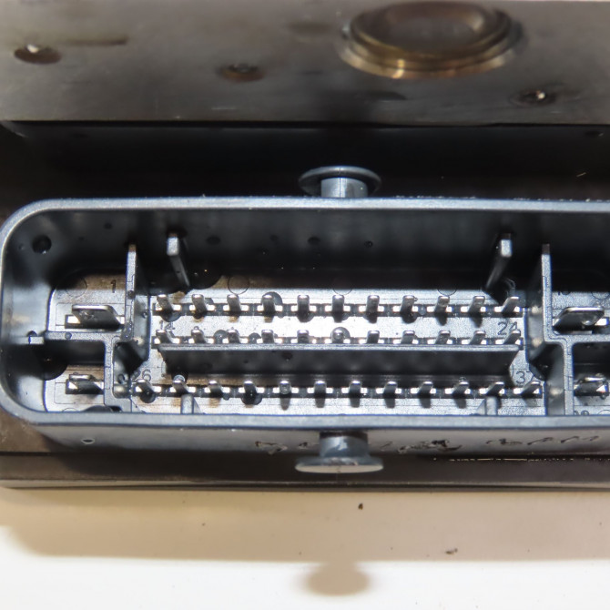 Unité hydraulique ABS occasion FIAT 500 II phase 2 04-2014->... 1.2i 69ch 71778449 3