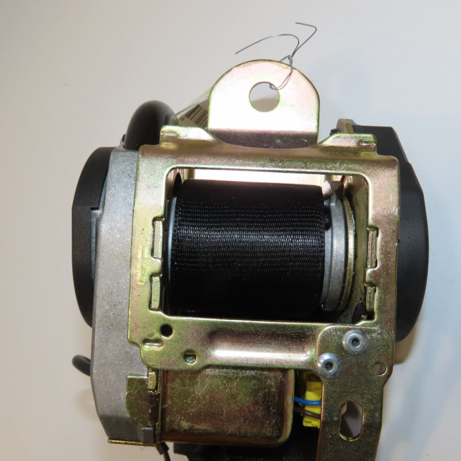 Ceinture avant droite occasion VOLKSWAGEN POLO IV Phase 1 01-2002->05-2005 1.2 65ch 6Q3857706JRAA 2