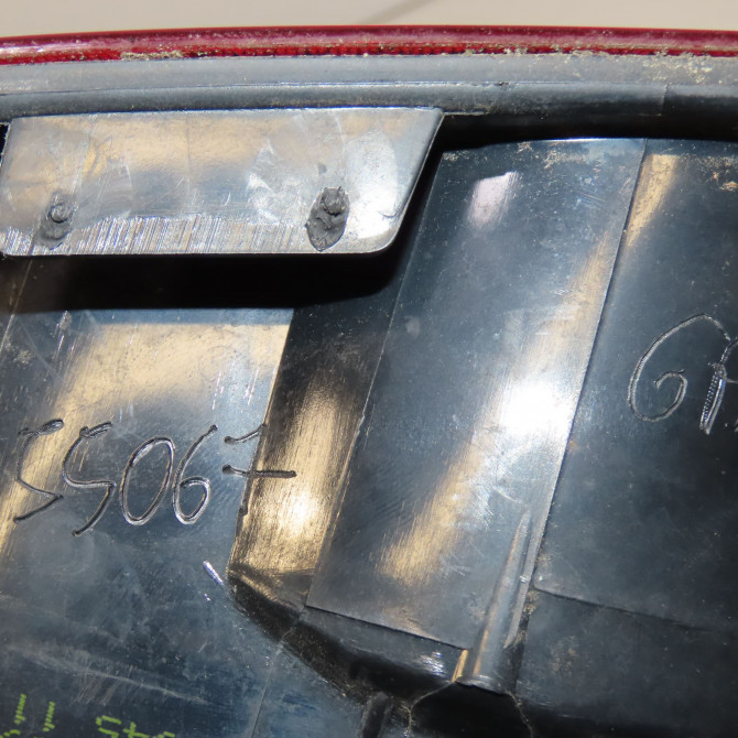 Feu arrière gauche occasion VOLKSWAGEN POLO IV Phase 1 01-2002->05-2005 1.2 65ch 6Q6945095G 5