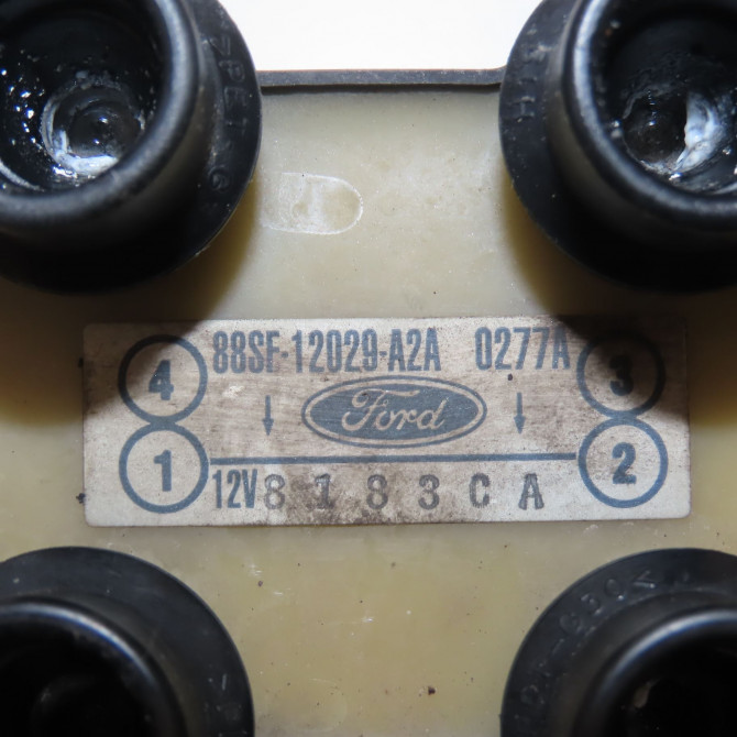 Bobine allumage occasion FORD FIESTA IV Phase 1 09-1995->09-1999 1.3i 1317972 4