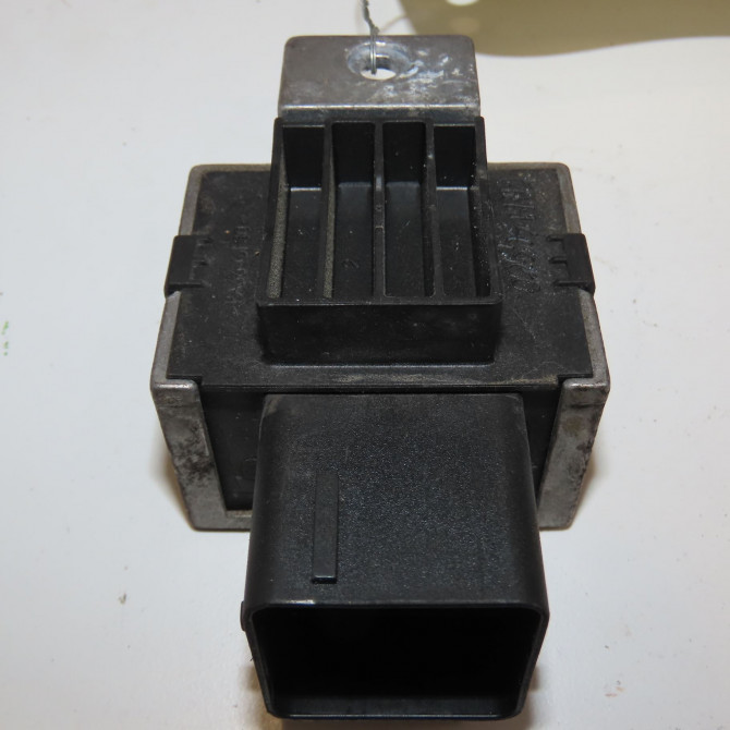 Boitier de préchauffage occasion FIAT SCUDO II Phase 1 04-2007->... 1.6 DT 90ch 2