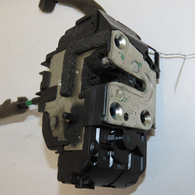 Serrure porte ard occasion NISSAN QASHQAI I Phase 2 03-2010->04-2014 1.5 DCI 110ch 82500JD90C 2