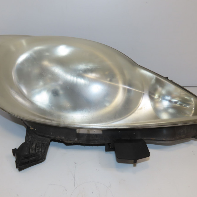 Phare droit occasion PEUGEOT 107 Phase 1 06-2005->12-2008 1.4 HDI 620674 1