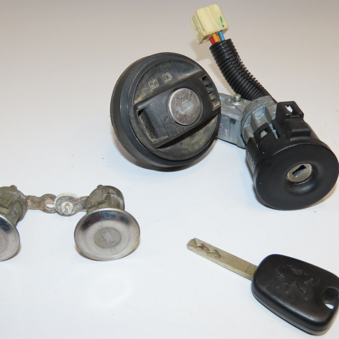 Kit serrures + antivol occasion PEUGEOT 206 Phase 1 09-1998->03-2009 2.0 HDI 1692330580 1