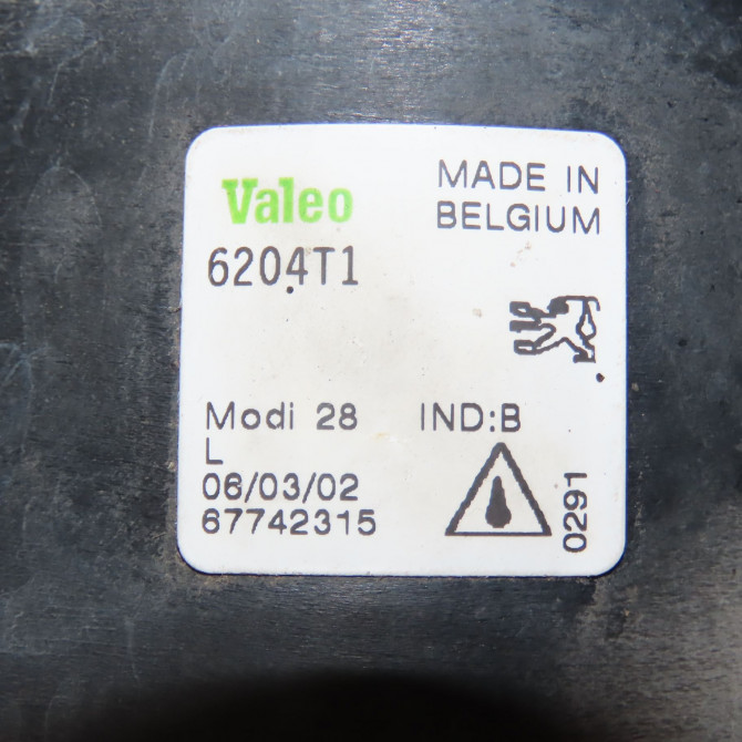 Phare antibrouillard avant gauche occasion PEUGEOT 206 Phase 1 09-1998->03-2009 2.0 HDI 6204T1 4