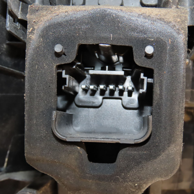 Feu arrière droit occasion RENAULT SCENIC II Phase 1 03-2004->09-2006 2.0 DCI 150ch 8200493375 3