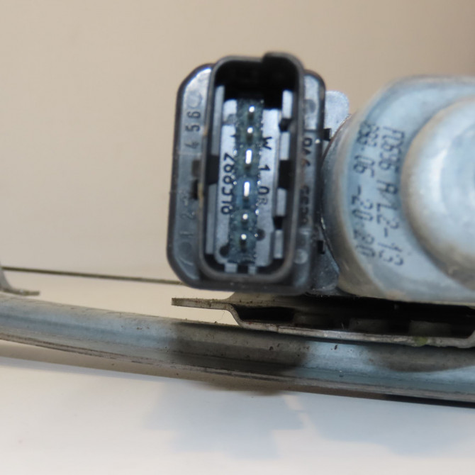 Mecanisme+moteur leve-glace arg occasion RENAULT SCENIC II Phase 2 09-2006->04-2009 1.9 DCI 125ch 8201010935 4