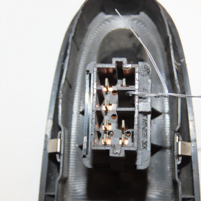 Commande lève-glace porte avant droite occasion PEUGEOT 406 Phase 2 04-1999->04-2004 2.0 HDI 110ch 6552ZZ 3