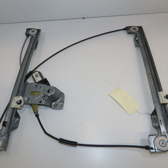 Mecanisme + moteur lève-glace avant droit occasion RENAULT KANGOO II Phase 1 01-2008->03-2013 1.5 DCI 85ch 807207012R 2