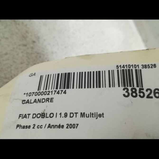 Calandre occasion FIAT DOBLO I Phase 2 01-2006->12-2009 1.9 DT Multijet 105CH 735418096 2
