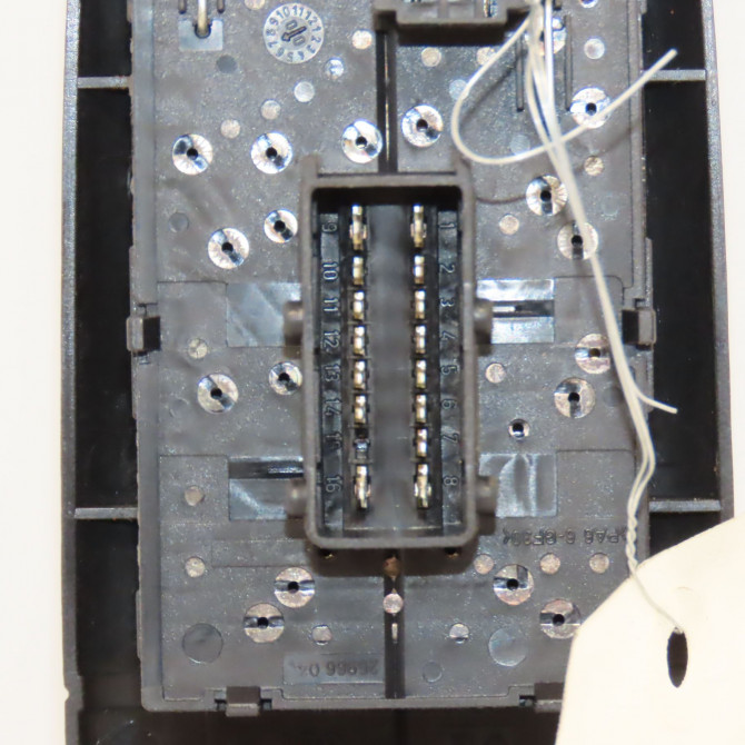 Commande lève-glace porte avant gauche occasion PEUGEOT 406 Phase 2 04-1999->04-2004 1.8i 16v 6554CF 3