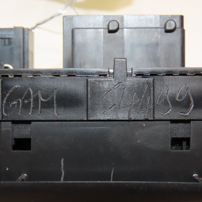 Commande lève-glace porte avant gauche occasion PEUGEOT 406 Phase 2 04-1999->04-2004 1.8i 16v 6554CF 5