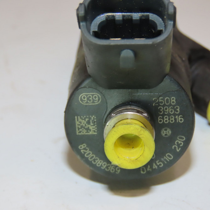 occasion RENAULT SCENIC II Phase 1 03-2004->09-2006 1.9 DCI 130ch 8200389369 3