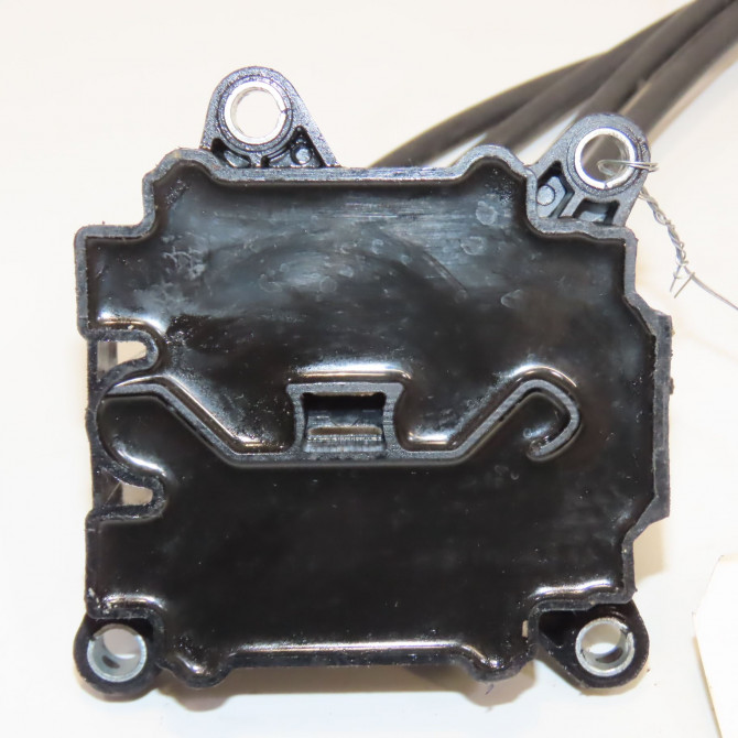 Bobine allumage occasion RENAULT CLIO II Phase 2 06-2001->07-2006 1.2 16v 8200084401 2