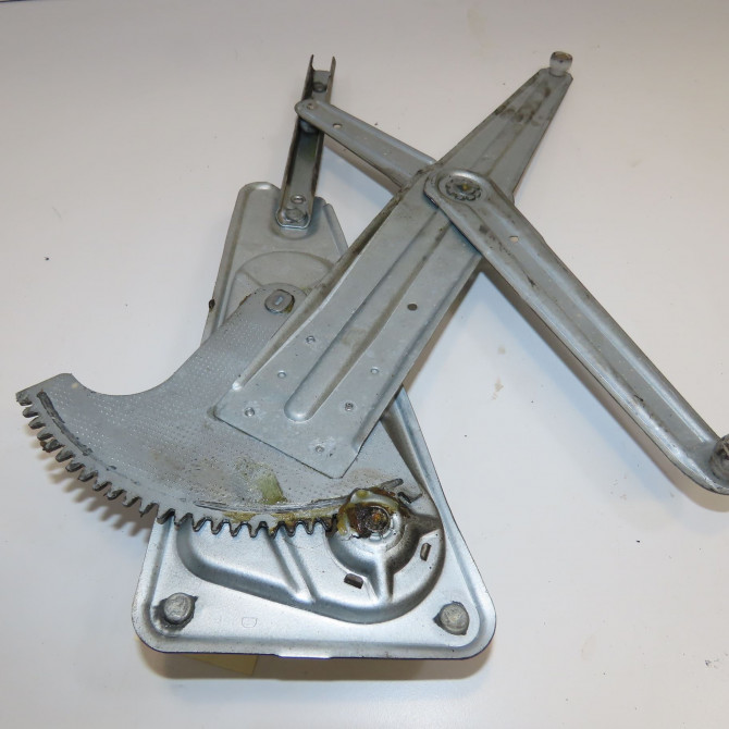 Mécanisme lève-glace avant droit occasion RENAULT TWINGO I Phase 1 04-1993->08-1998 1.2i 55ch 7700818266 2