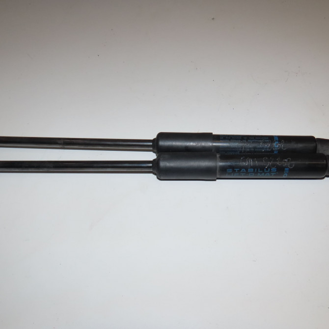 Verin d capot occasion  654705053R 1