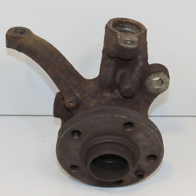 Moyeu avd occasion VOLKSWAGEN TRANSPORTER IV Phase 2 03-1996->06-2003 2.5 TDI 102ch 7D0501647A 1