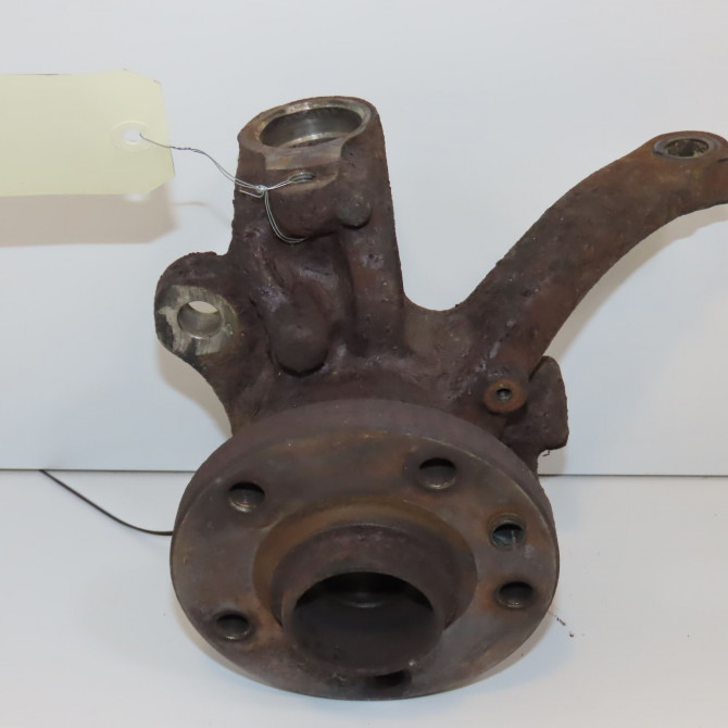 Moyeu avg occasion VOLKSWAGEN TRANSPORTER IV Phase 2 03-1996->06-2003 2.5 TDI 102ch 7D0501647A 1