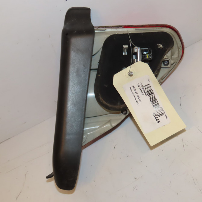 Feu arrière interieur gauche occasion PEUGEOT 2008 Phase 1 01-2013->... 1.2i PURETECH 110ch 9678074480 2