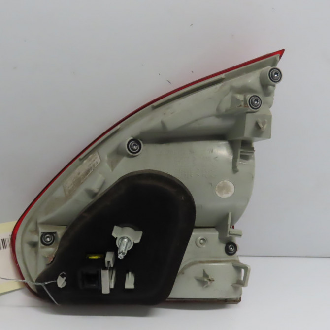 Feu arrière interieur gauche occasion PEUGEOT 2008 Phase 1 01-2013->... 1.2i PURETECH 110ch 9678074480 2