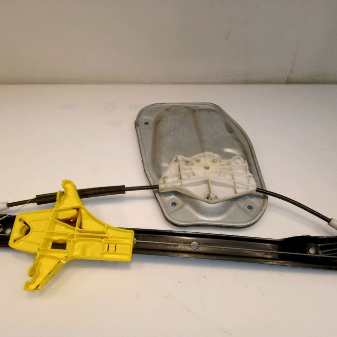 Mecanisme+moteur leve-glace ard occasion VOLKSWAGEN GOLF PLUS Phase 1 04-1995->04-1999 1.6 TDI 105ch 5M0839462 2