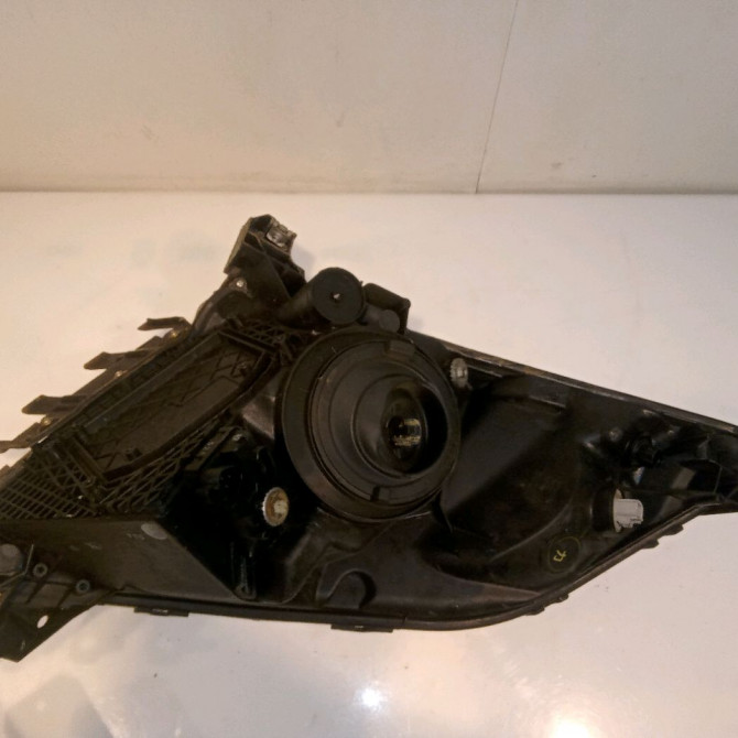 Phare gauche occasion TOYOTA PRIUS II Phase 1 03-2004->11-2009 110 Hybride 8117047090 2