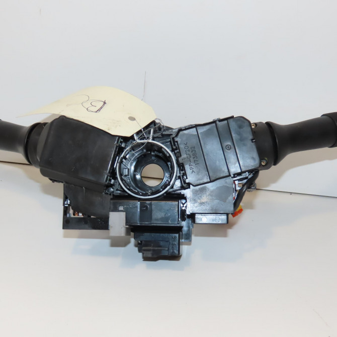 Commande clignotant occasion TOYOTA PRIUS II Phase 1 03-2004->11-2009 110 Hybride 8415233030 2