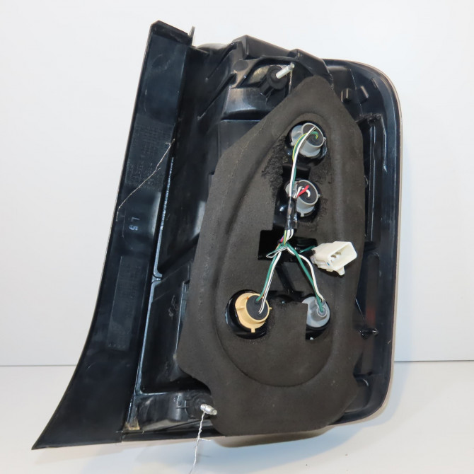 Feu arrière gauche occasion TOYOTA PRIUS II Phase 1 03-2004->11-2009 110 Hybride 8156147061 2