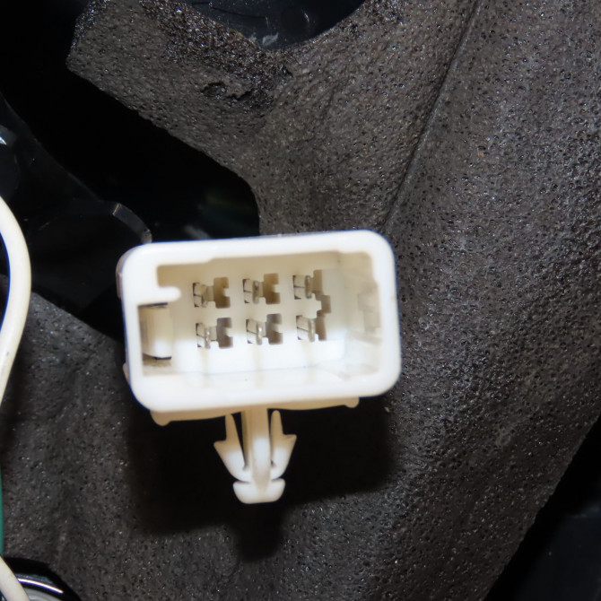 Feu arrière gauche occasion TOYOTA PRIUS II Phase 1 03-2004->11-2009 110 Hybride 8156147061 3