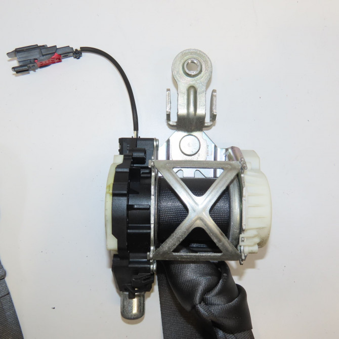 Ceinture avant droite occasion RENAULT CLIO III Phase 1 09-2005->03-2009 1.5 DCI 70ch 8200838217 2