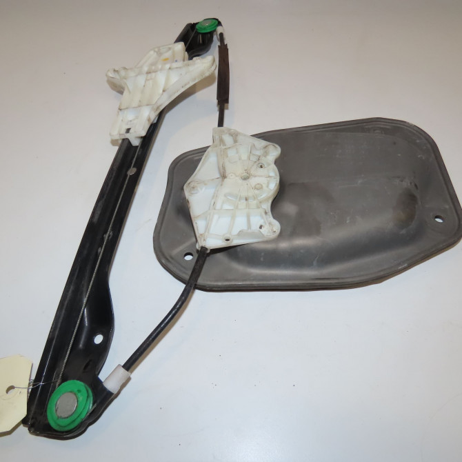 Mecanisme+moteur leve-glace ard occasion VOLKSWAGEN GOLF PLUS Phase 1 03-2005->03-2009 1.9 TDI 105ch 5M0839462 2