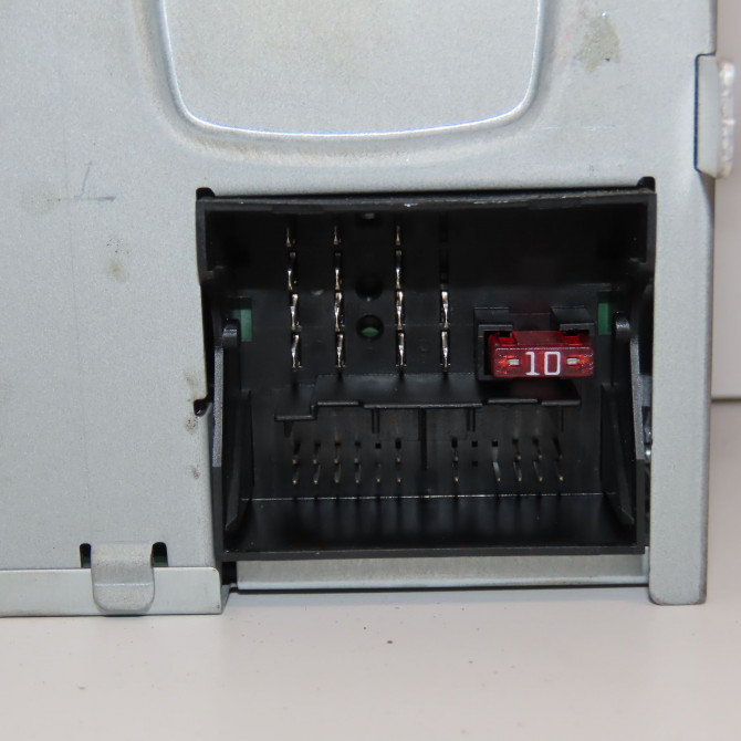 Autoradio occasion VOLKSWAGEN TOURAN II Phase 1 09-2010->12-2015 2.0 TDI 140ch 4