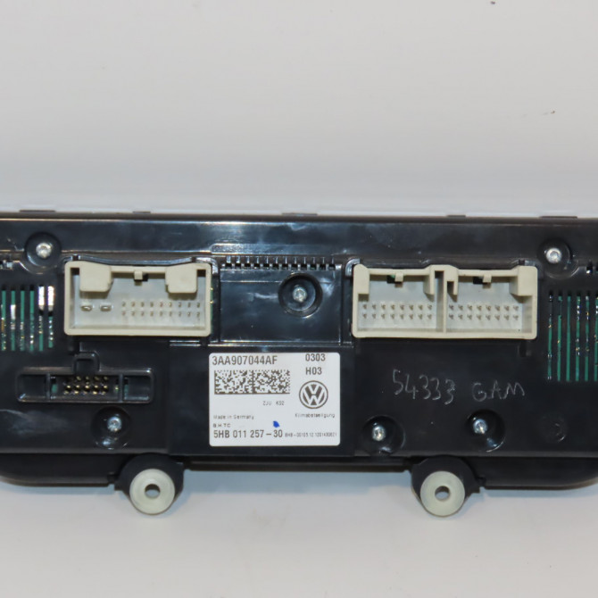 Commande de chauffage occasion VOLKSWAGEN TOURAN II Phase 1 09-2010->12-2015 2.0 TDI 140ch 3AA907044CJZJU 2