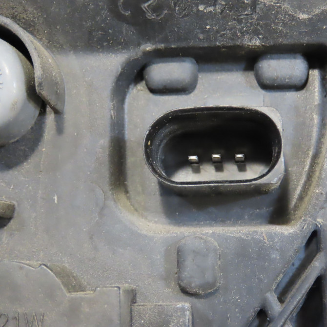 Feu arrière droit occasion VOLKSWAGEN TOURAN II Phase 1 09-2010->12-2015 2.0 TDI 140ch 1T0945096R 4